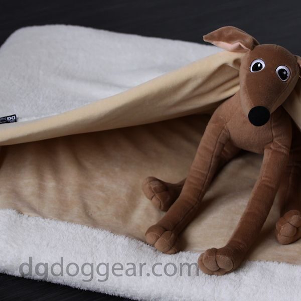 Лежанка  "спальный мешок" DG для собак